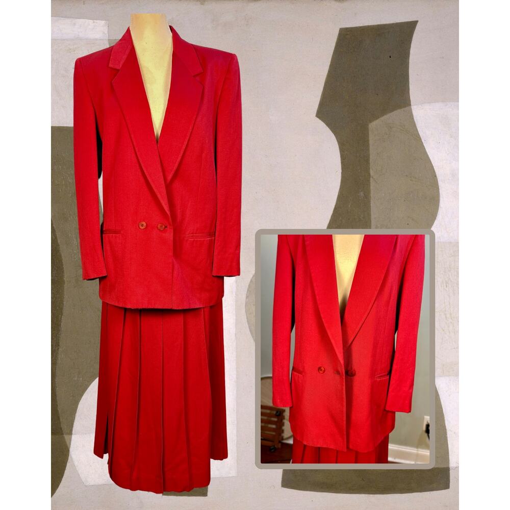 Elegant Red Women's Blazer